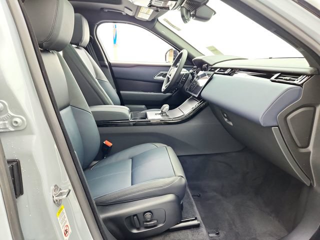 Certified 2026 Land Rover Range Rover Velar Dynamic SE AWD/4WD image 18