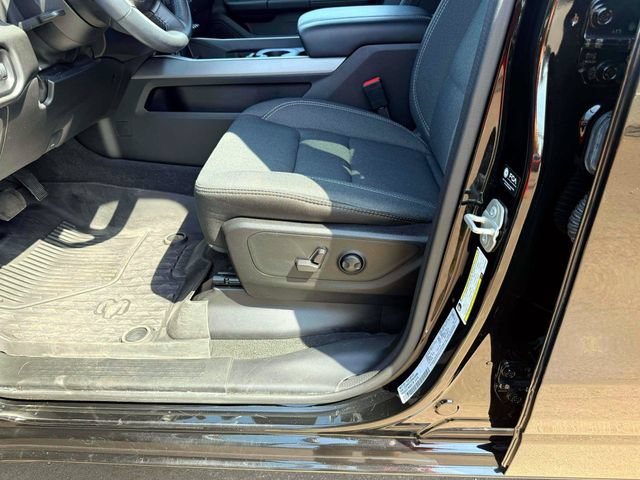 Certified 2024 RAM 1500 Big Horn AWD/4WD image 17