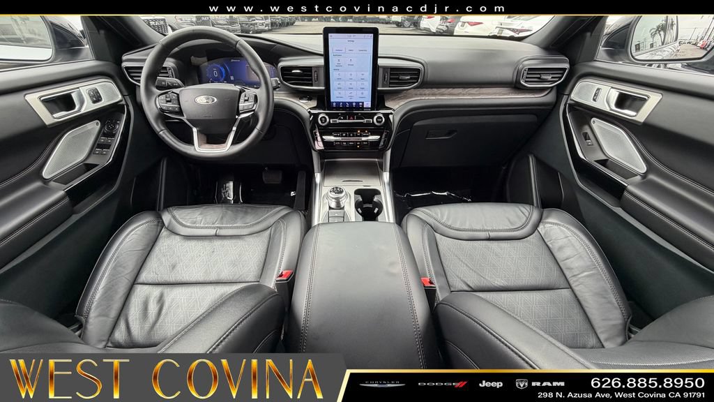 Used 2024 Ford Explorer Platinum w/ Technology Package AWD/4WD image 36