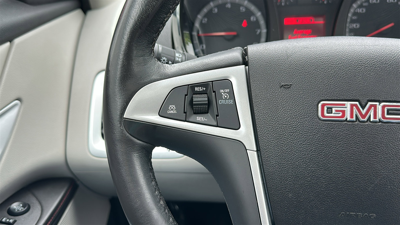 Used 2014 GMC Terrain SLT AWD/4WD image 16