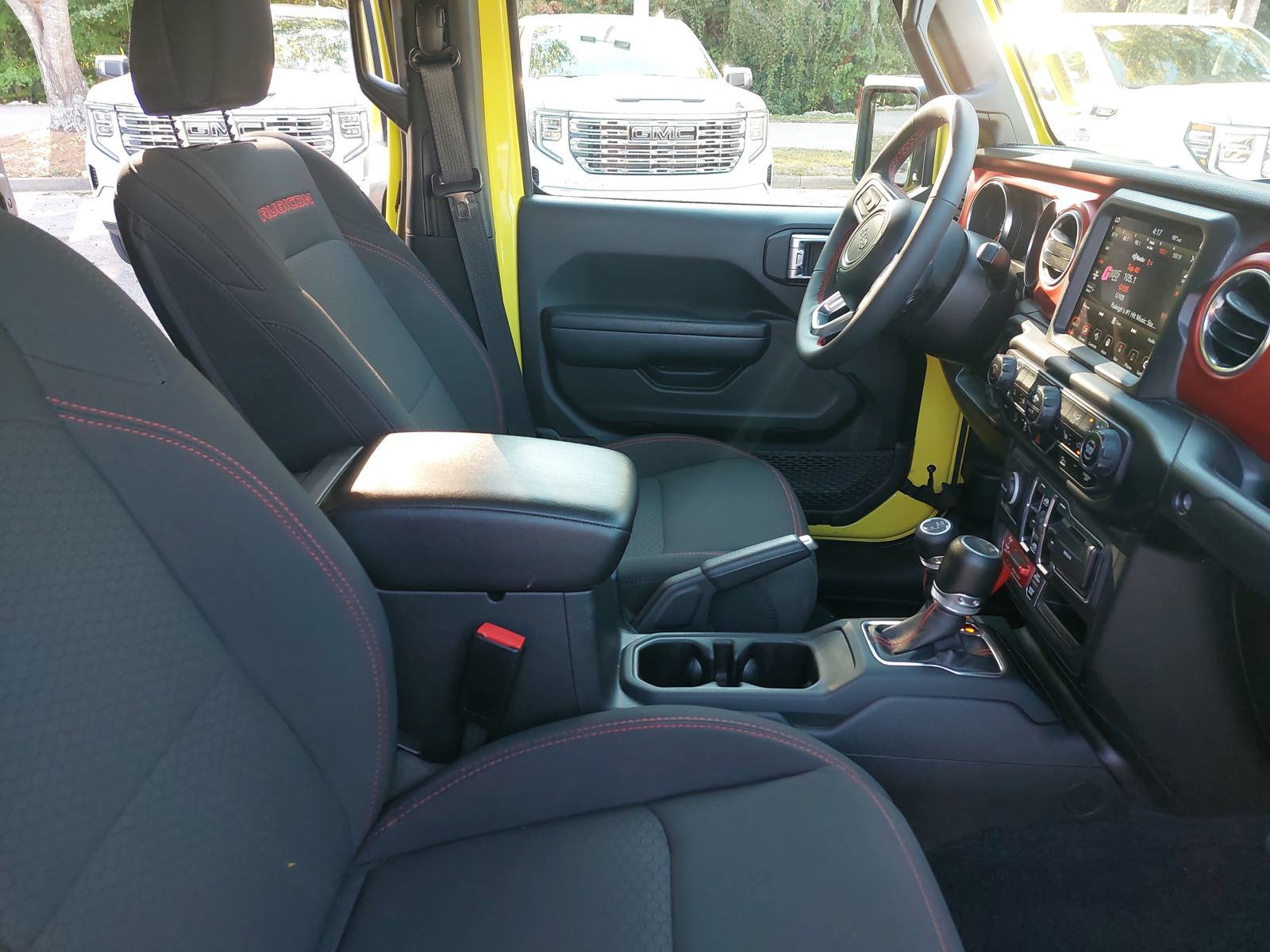 Used 2023 Jeep Gladiator Rubicon w/ LED Lighting Group AWD/4WD image 10