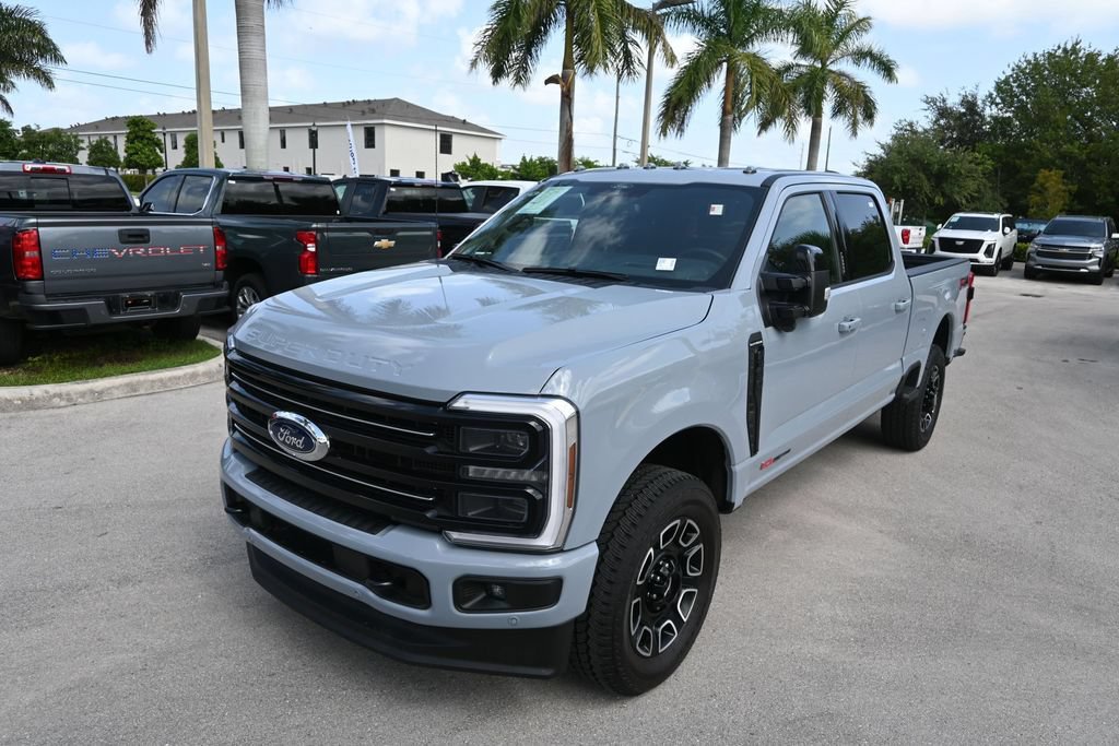 Used 2026 Ford F350 Platinum AWD/4WD image 3