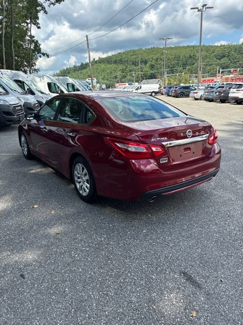 Used 2017 Nissan Altima 2.5 S w/ Power Driver Seat Package FWD image 4