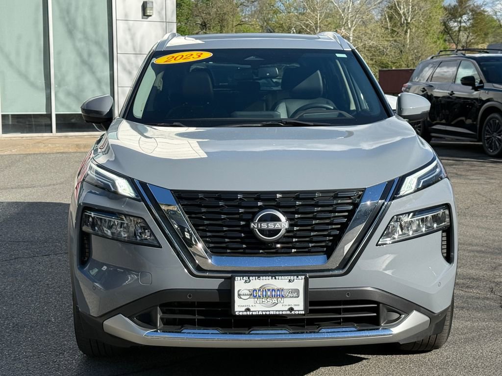 Used 2023 Nissan Rogue Platinum w/ Platinum Premium Package AWD/4WD image 2