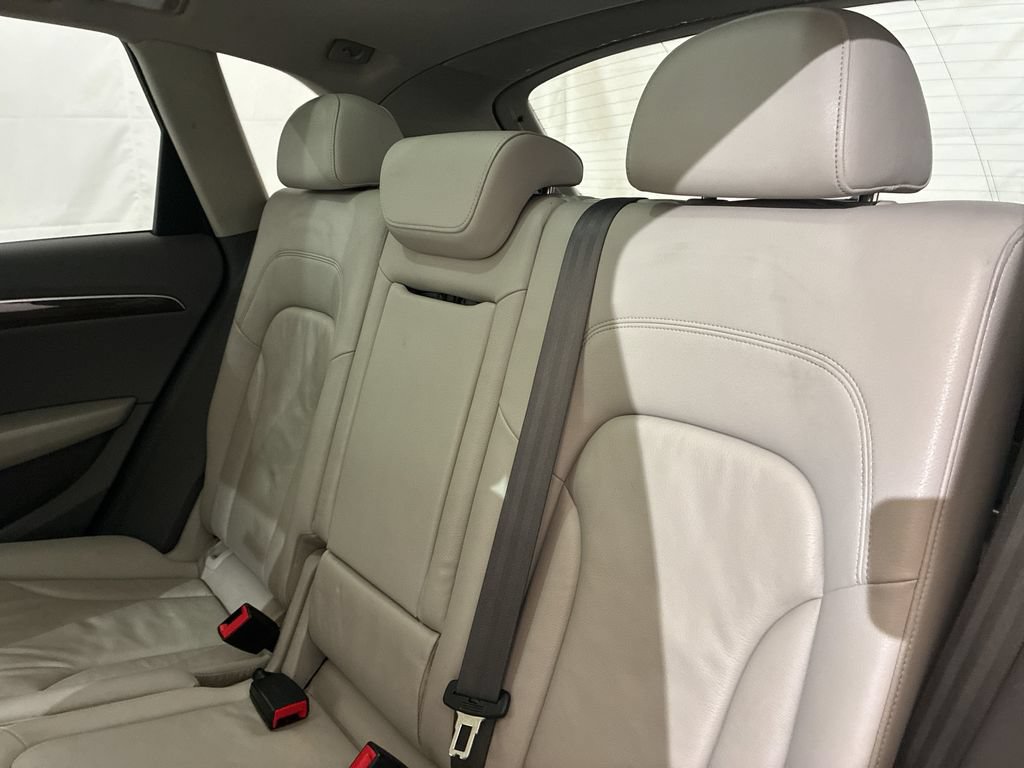 Used 2011 Audi Q5 3.2 Premium Plus AWD/4WD image 9