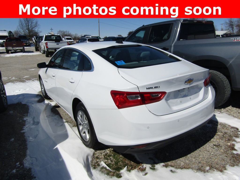 Used 2021 Chevrolet Malibu LS w/ Driver Confidence Package II image 3
