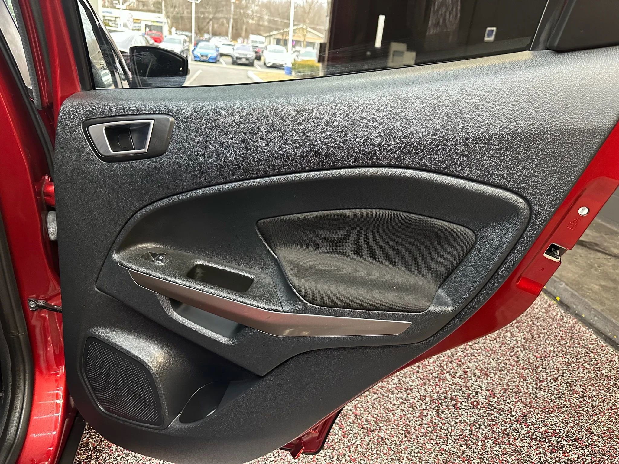 Used 2019 Ford EcoSport SE w/ SE Convenience Package image 25