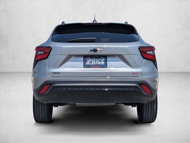 Used 2025 Chevrolet Trax RS w/ Driver Confidence Package image 6