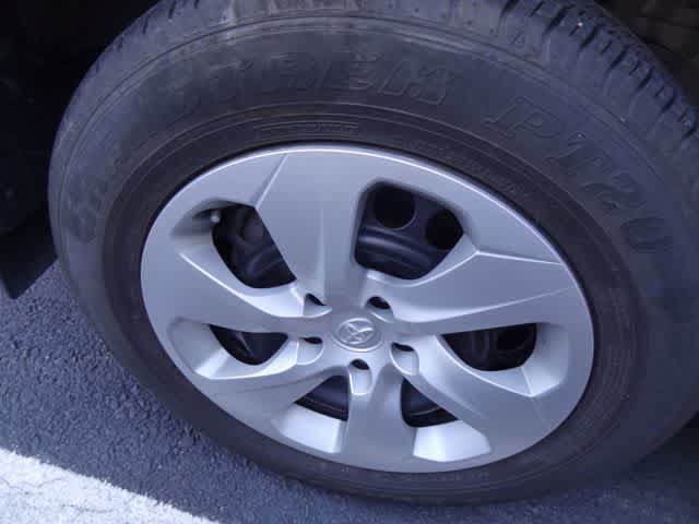 Used 2023 Toyota RAV4 LE AWD/4WD image 11
