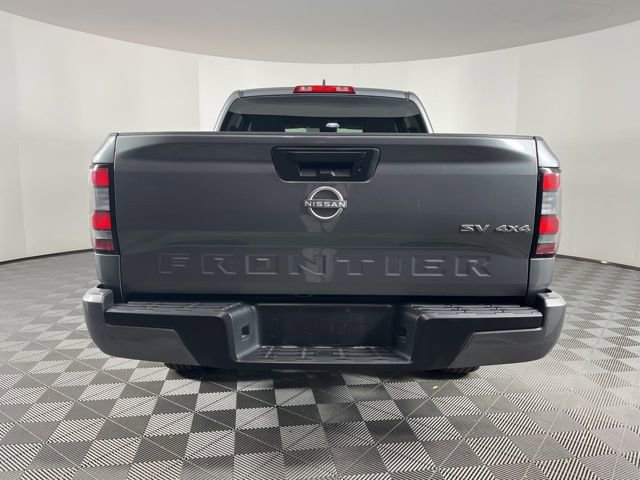 Used 2024 Nissan Frontier SV image 9
