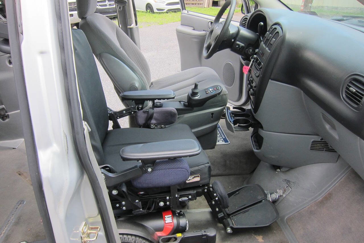 Used 2006 Dodge Grand Caravan SE w/ Popular Equipment Group I FWD image 19