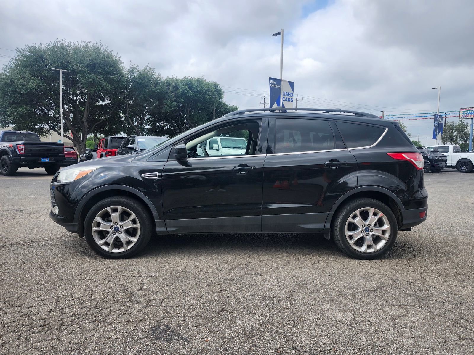Used 2013 Ford Escape SE image 5