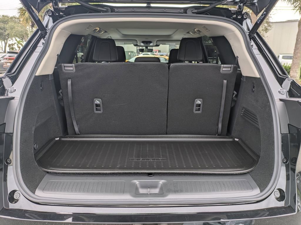 New 2026 INFINITI QX60 Luxe w/ Family Package image 13