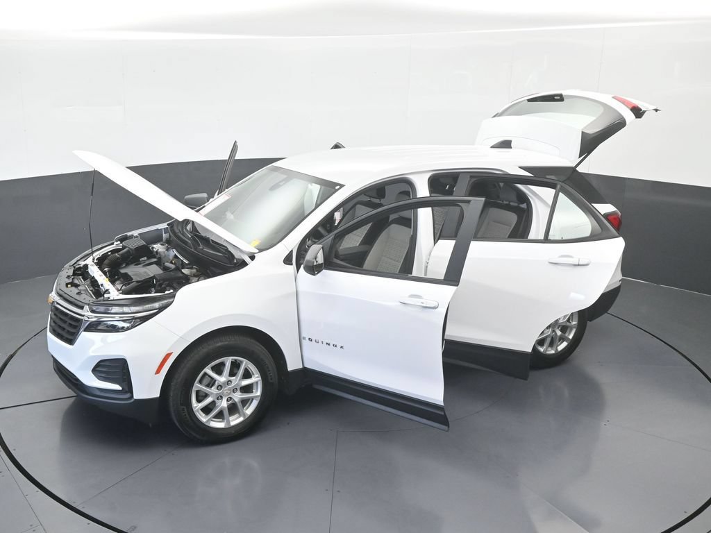 Used 2024 Chevrolet Equinox LS w/ Driver Confidence II Package FWD image 58