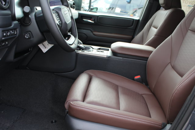 New 2027 Toyota Land Cruiser w/ Premium Package AWD/4WD image 22