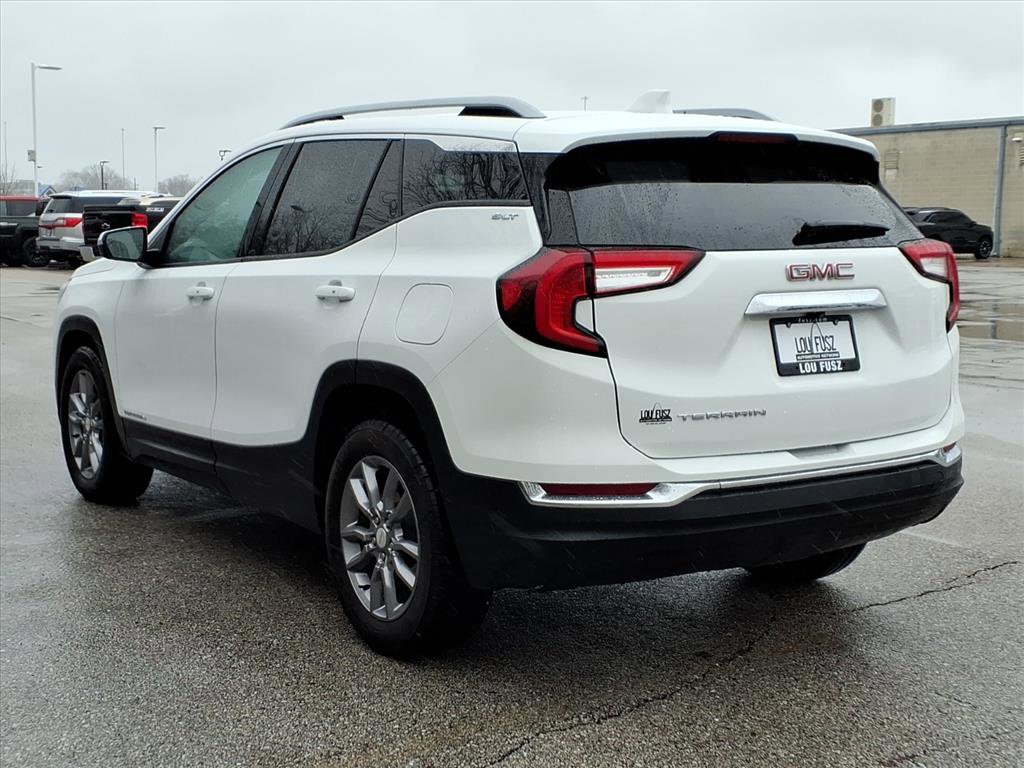 Used 2024 GMC Terrain SLT image 5