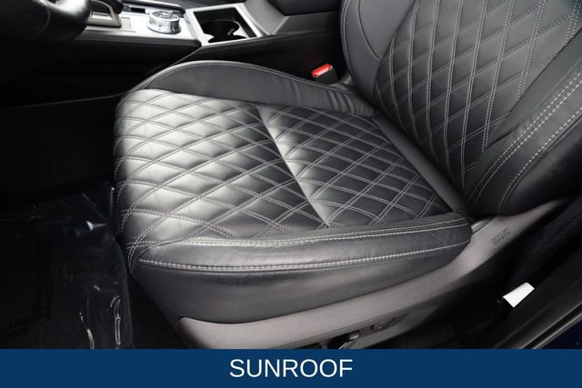 Used 2022 Mitsubishi Outlander SEL image 13