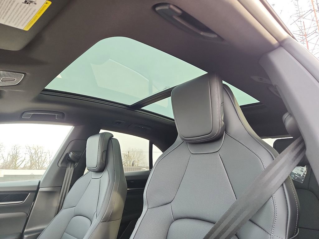 New 2026 Porsche Macan 4S Electric image 13