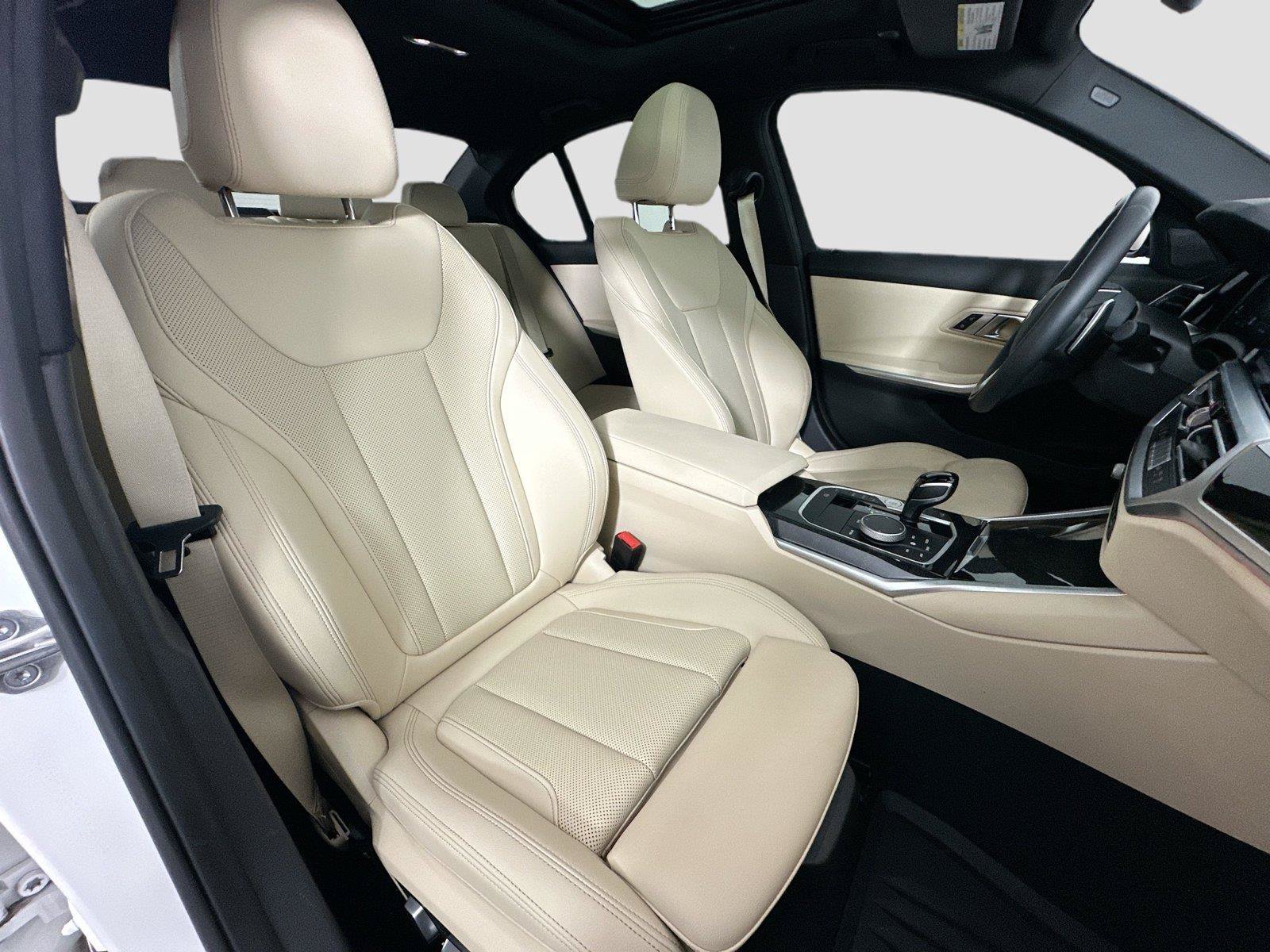 Used 2022 BMW 330i Sedan w/ Driving Assistance Package RWD image 27
