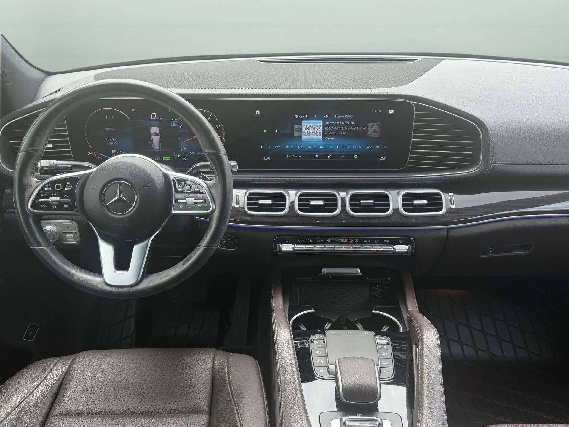 Used 2023 Mercedes-Benz GLS 450 4MATIC image 4