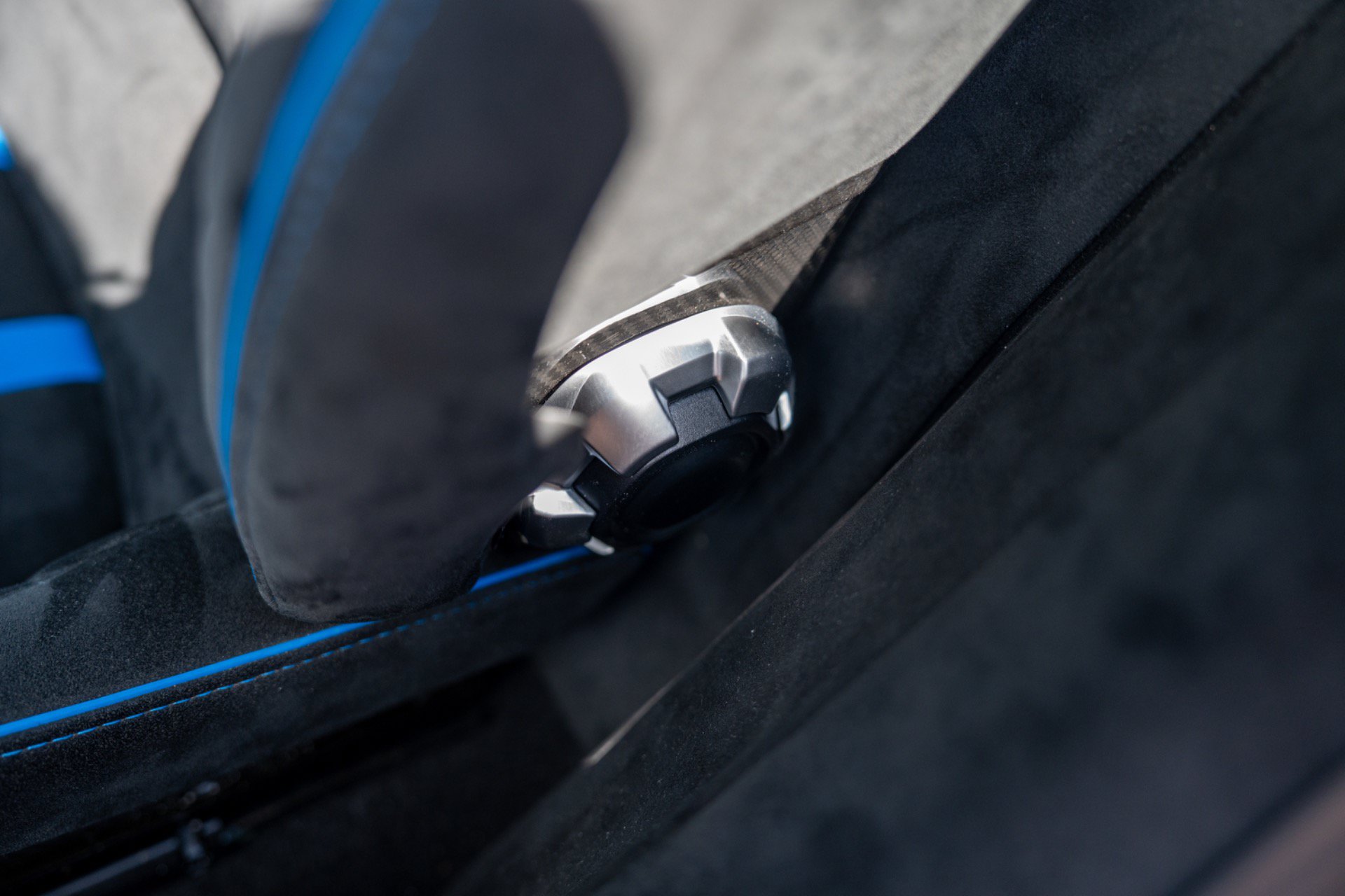 Used 2021 Lamborghini Huracan STO RWD image 33