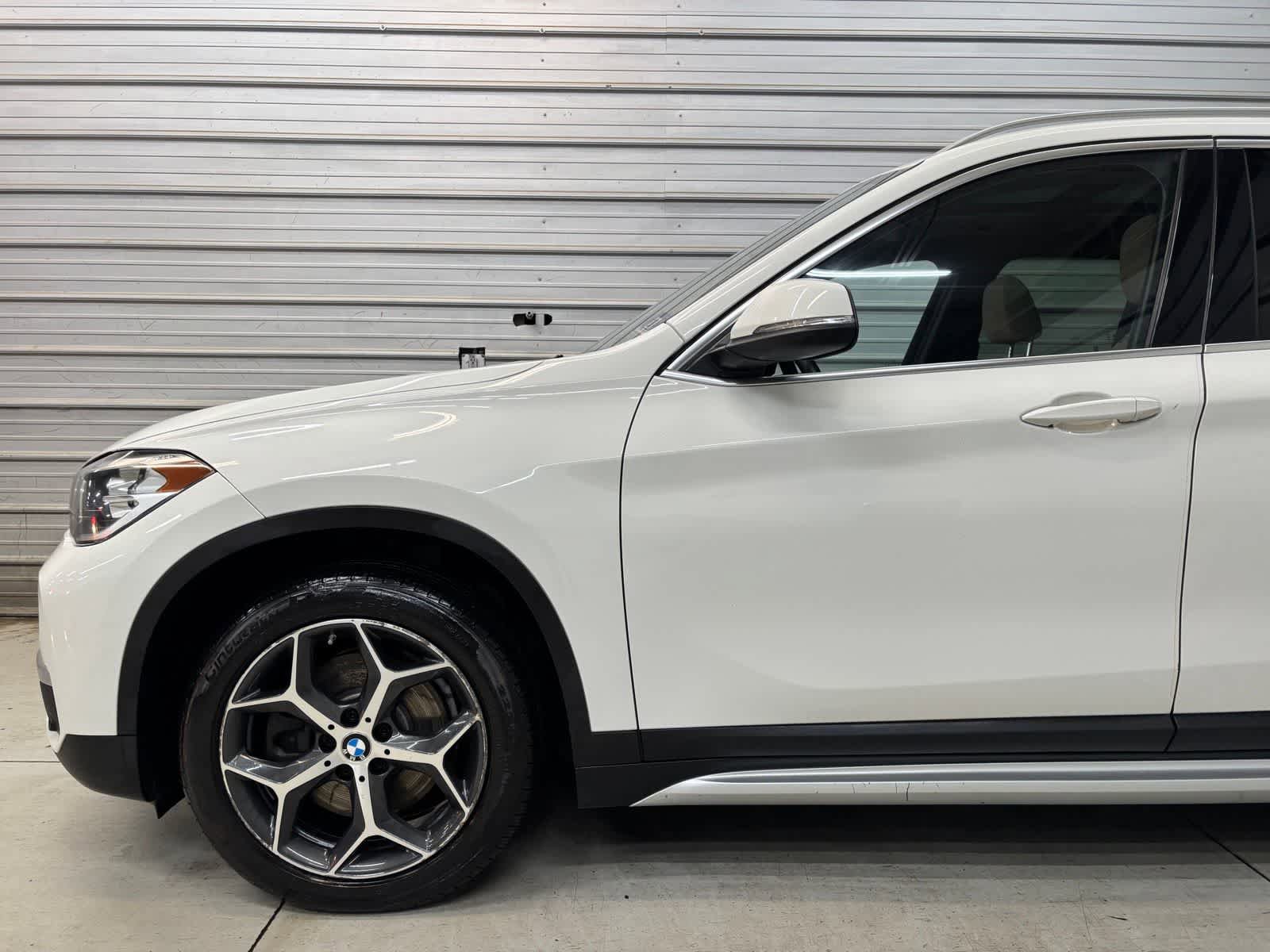 Used 2019 BMW X1 xDrive28i w/ Convenience Package image 4