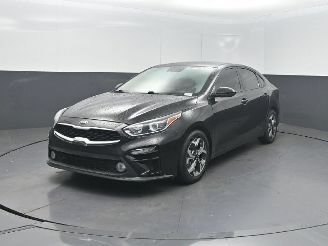 Used 2019 Kia Forte LXS FWD image 2