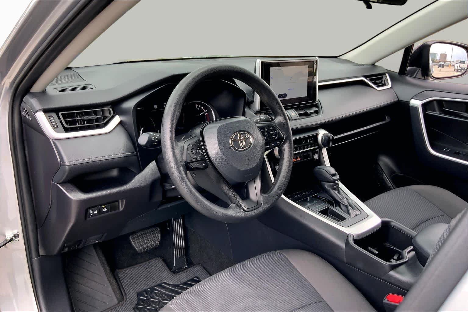 Certified 2025 Toyota RAV4 LE FWD image 17