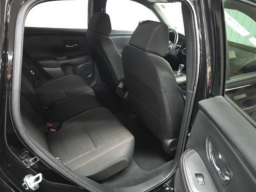 Used 2023 Honda HR-V Sport image 17