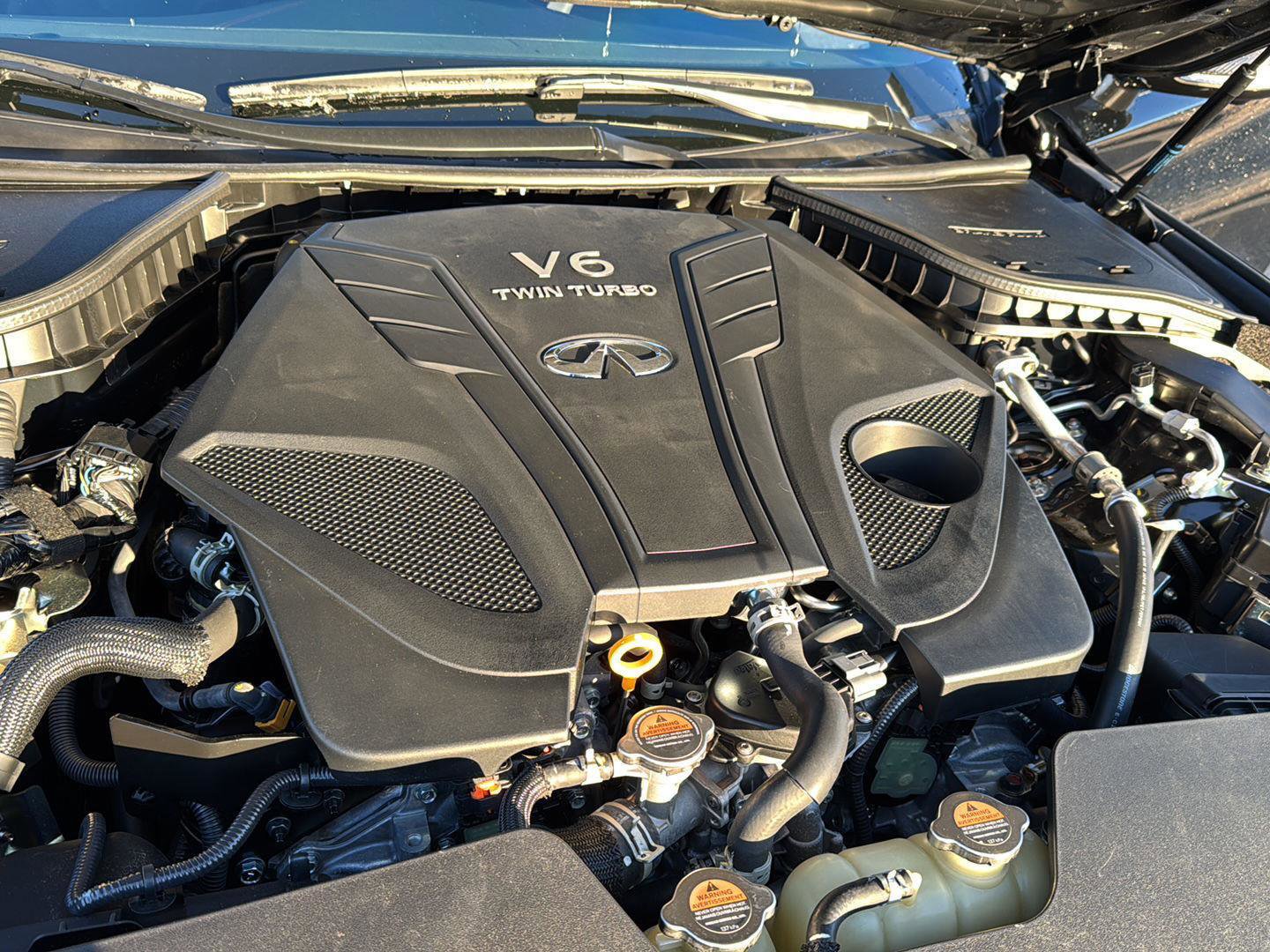 Used 2022 INFINITI Q60 Red Sport 400 w/ Carbon Fiber Package image 28