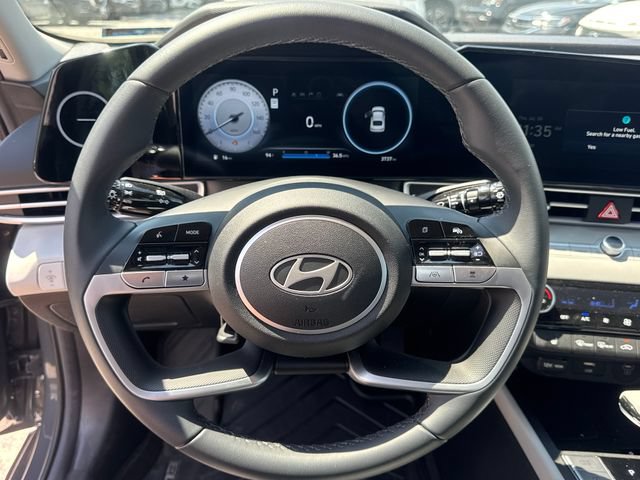 Used 2026 Hyundai Elantra Limited FWD image 19
