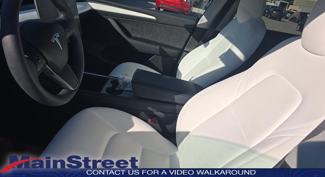 Used 2023 Tesla Model Y AWD image 8
