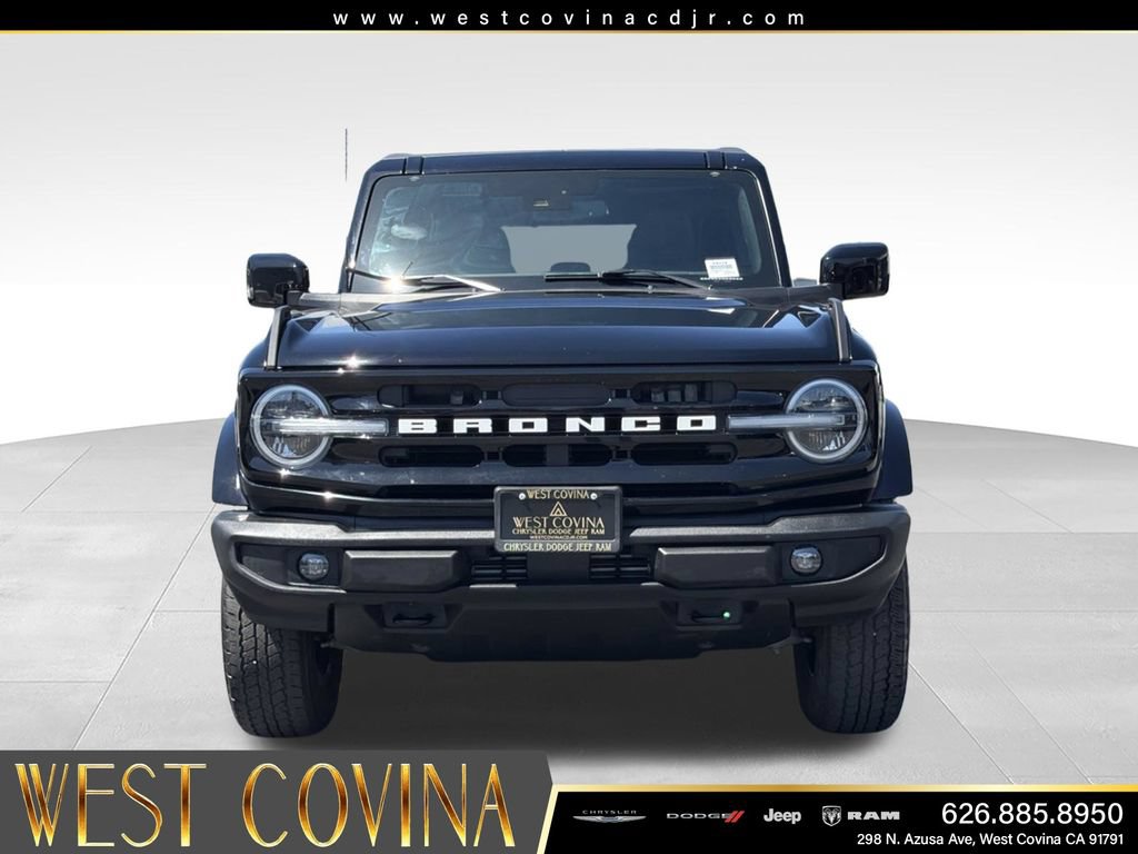 Used 2025 Ford Bronco Outer Banks AWD/4WD image 3