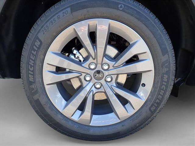 New 2026 Ford Explorer Active w/ Active Comfort Package AWD/4WD image 7