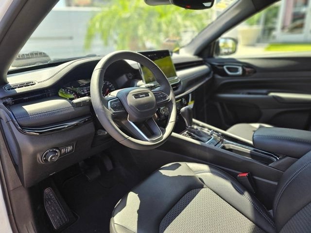 New 2026 Jeep Compass Latitude AWD/4WD image 23