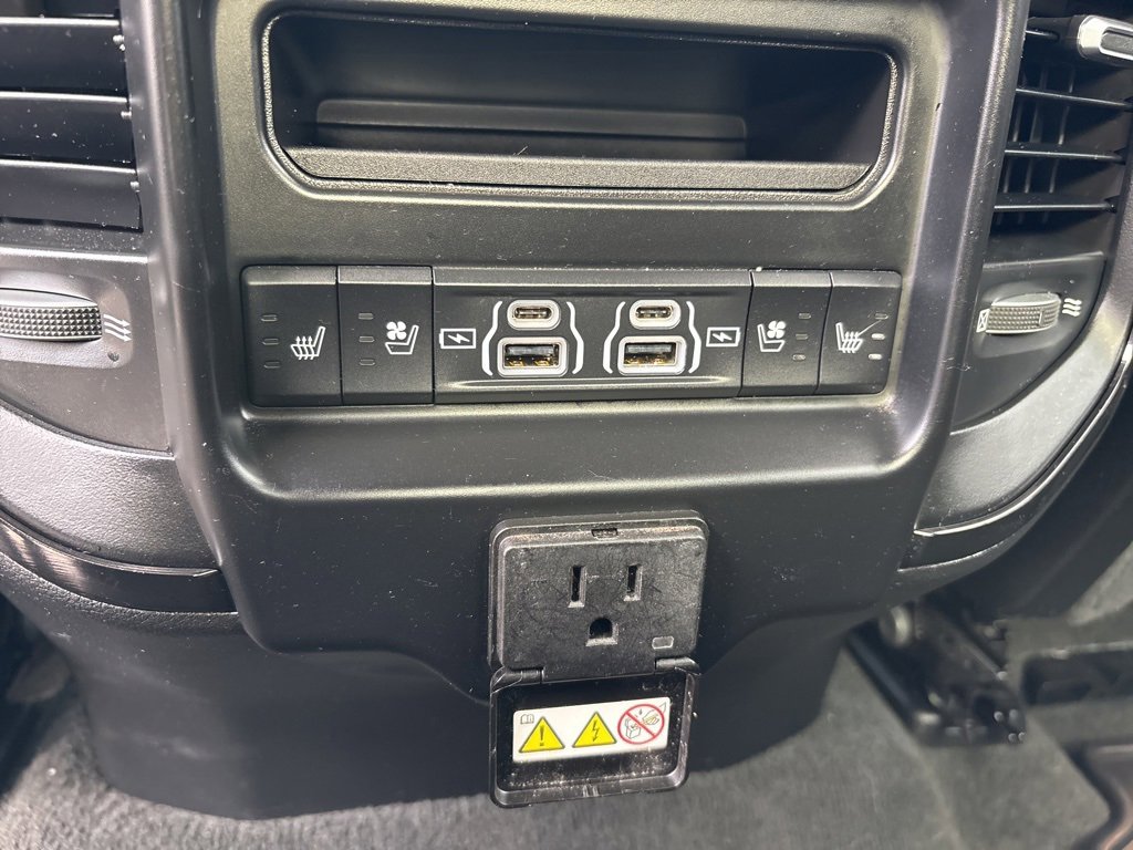 Used 2022 RAM 1500 Limited image 40
