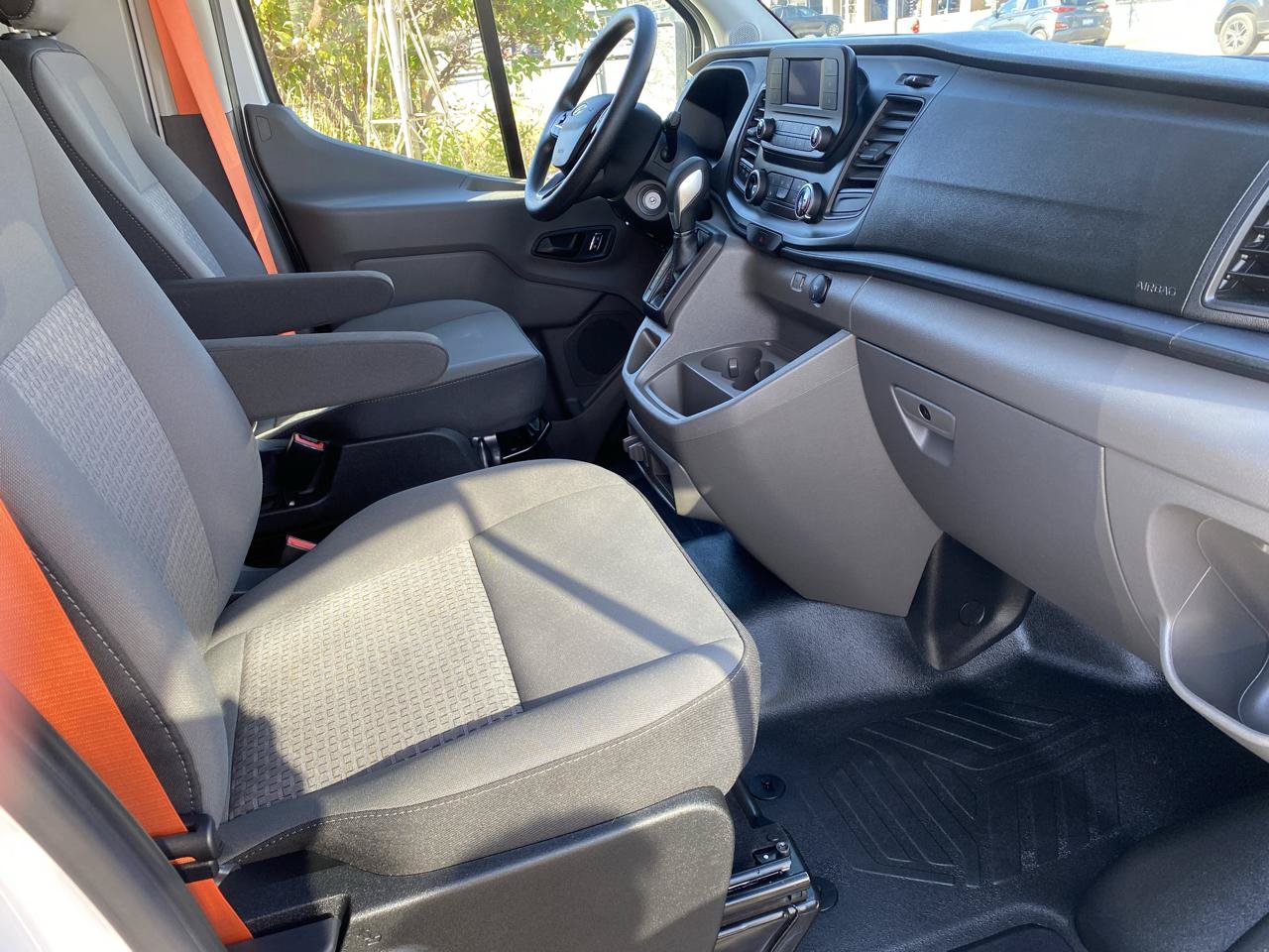 Used 2023 Ford Transit 250 148 High Roof RWD image 19