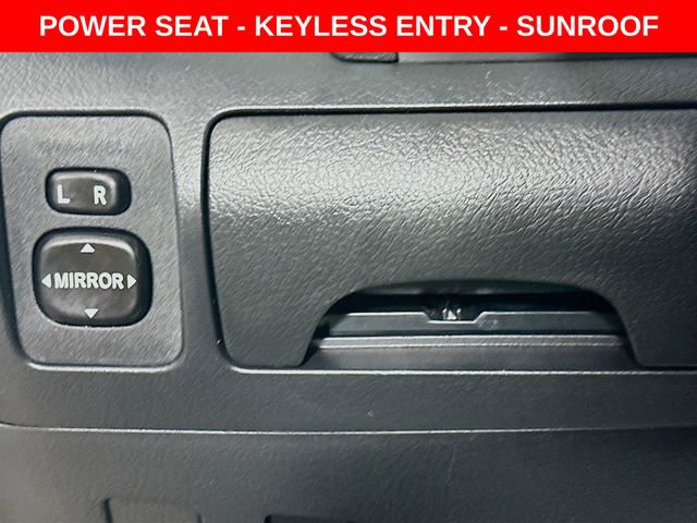 Used 2011 Toyota Camry SE image 11