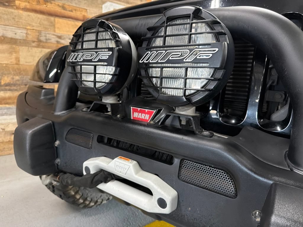 Used 2016 Jeep Wrangler Unlimited Rubicon w/ Connectivity Group AWD/4WD image 13