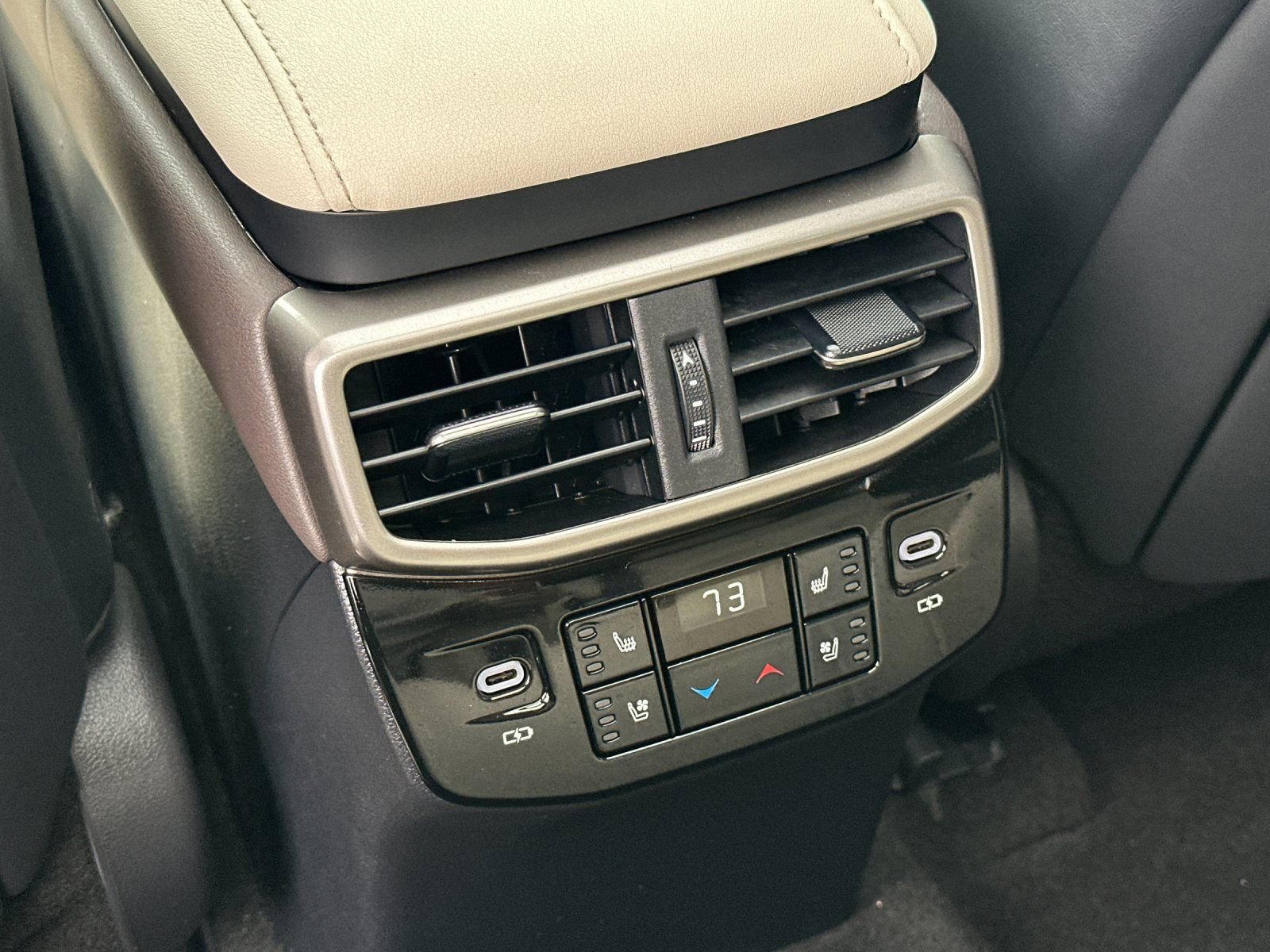 Used 2024 Lexus RX 350 w/ Convenience Package image 11