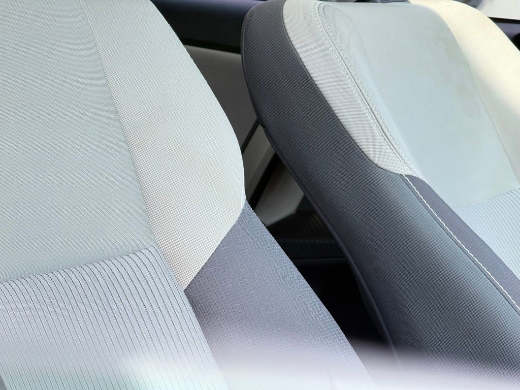 Used 2014 Toyota RAV4 XLE FWD image 31