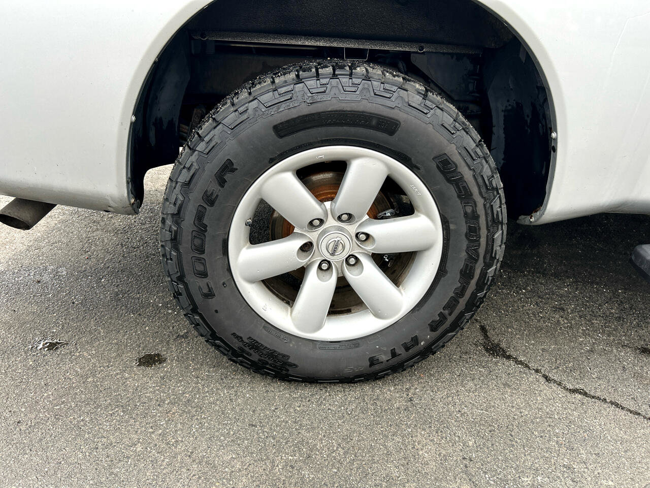 Used 2012 Nissan Titan SV image 18