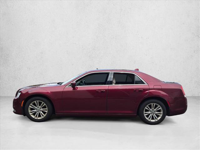 Used 2017 Chrysler 300 Limited w/ Driver Convenience Group RWD image 5