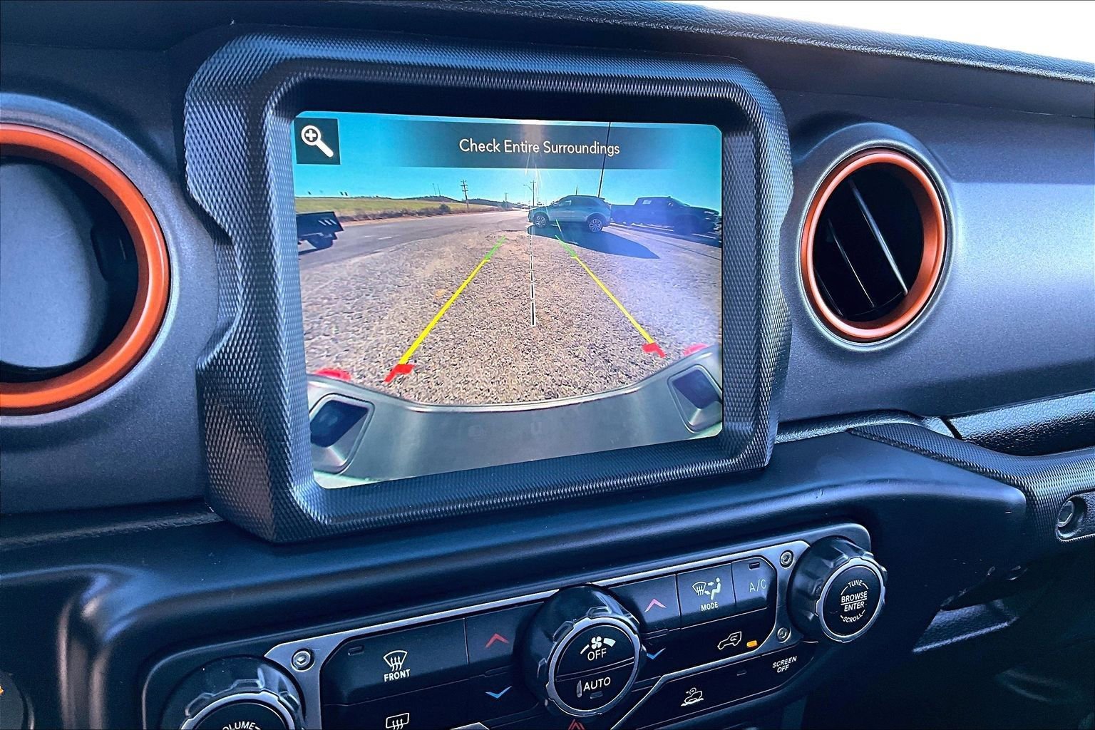 Used 2022 Jeep Gladiator Mojave w/ Trailer Tow Package image 22