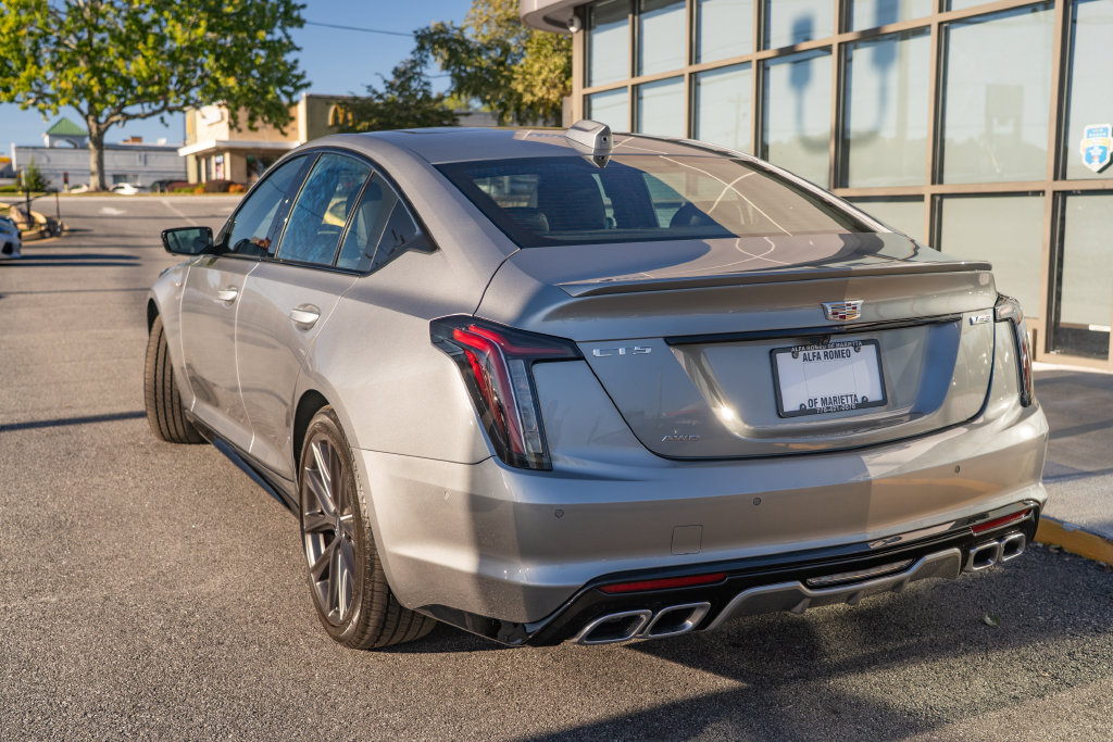 Used 2025 Cadillac CT5 V w/ Technology Package AWD/4WD image 4