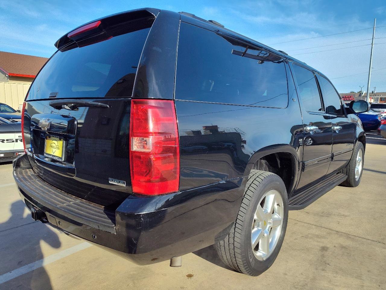Used 2011 Chevrolet Suburban LT w/ Regional Value Package image 4