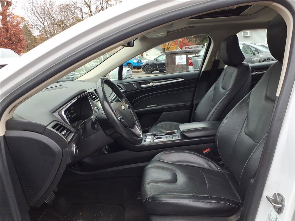Used 2020 Ford Fusion Energi Titanium image 22