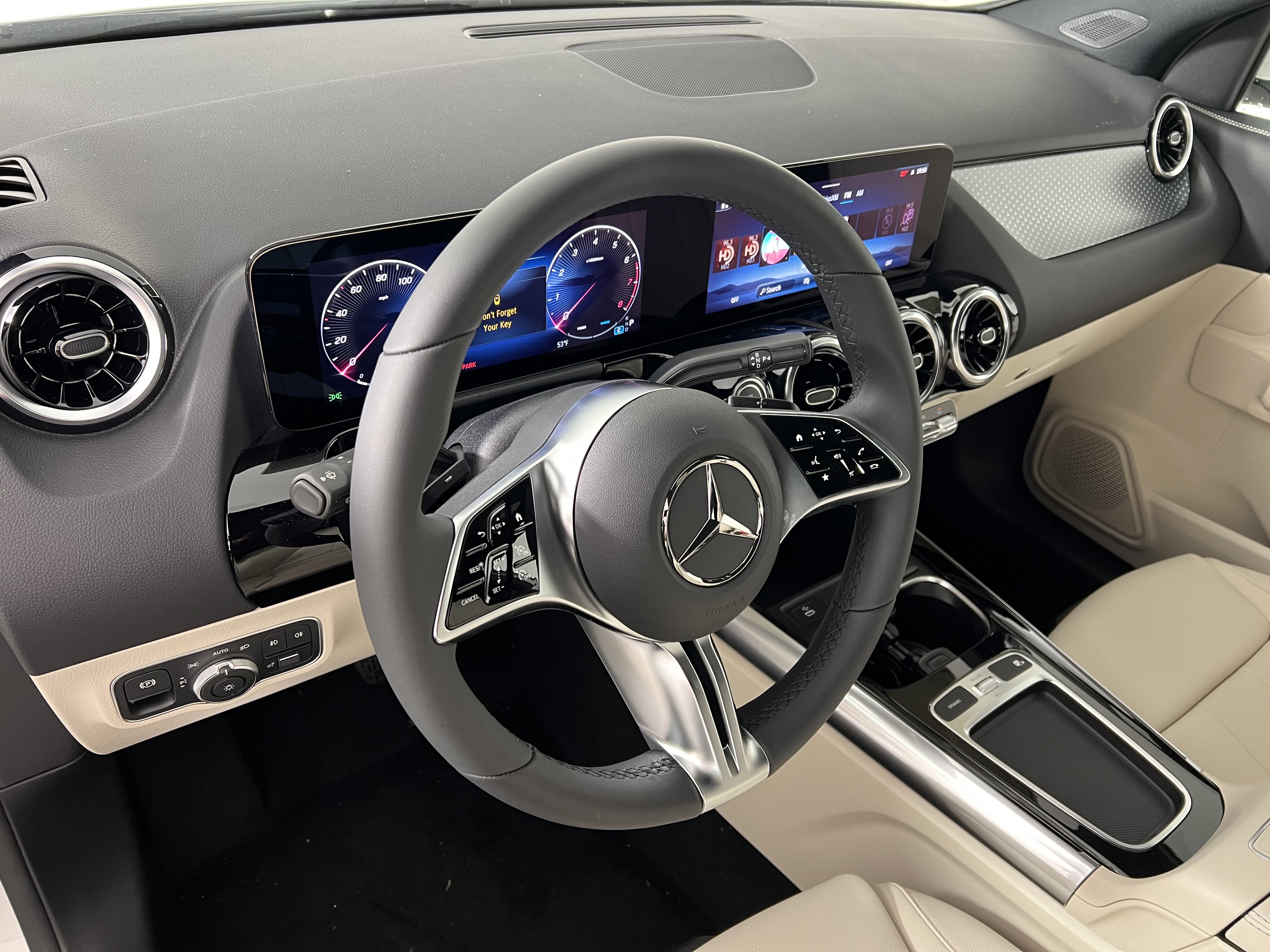 New 2026 Mercedes-Benz GLA 250 4MATIC image 18