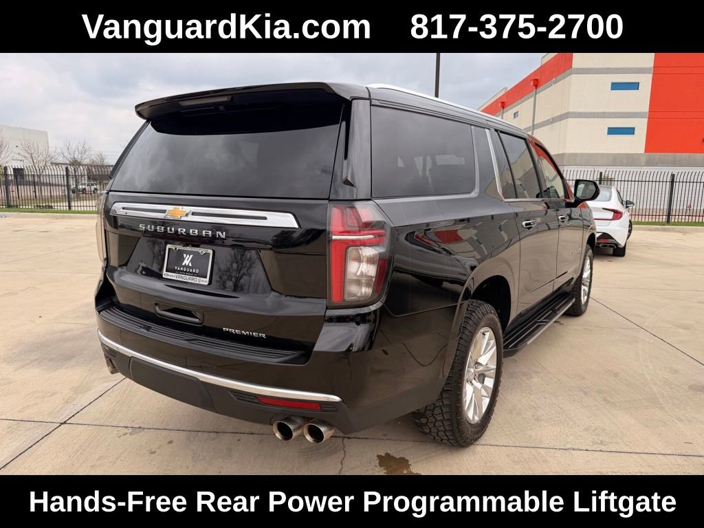 Used 2024 Chevrolet Suburban Premier image 4