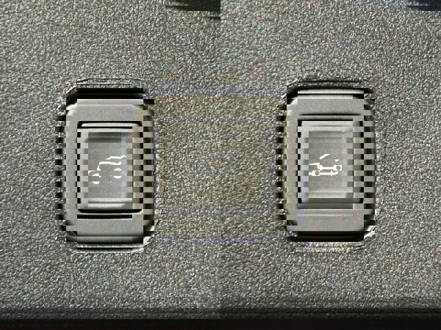 New 2026 Cadillac Lyriq V image 35